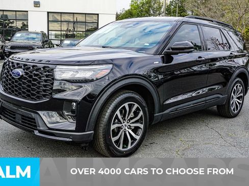 Used 2025 Ford Explorer ST-Line AWD/4WD image 2
