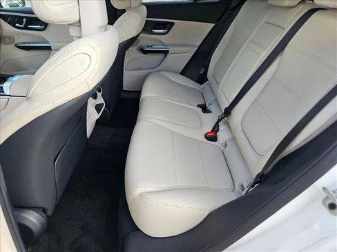Used 2026 Mercedes-Benz GLC 300 image 15