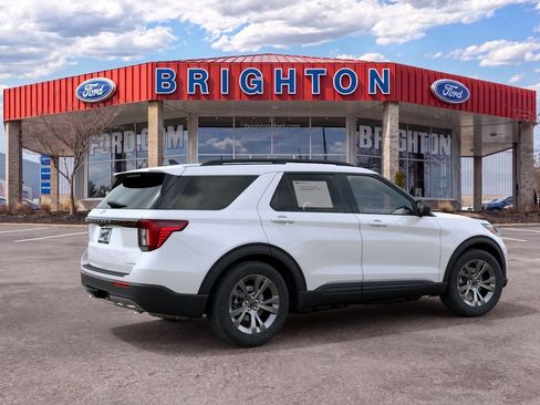 Used 2027 Ford Explorer Active w/ Active Comfort Package AWD/4WD image 9