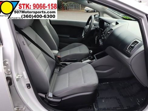 Used 2018 Kia Forte LX FWD image 18