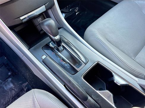 Used 2013 Honda Accord LX image 17