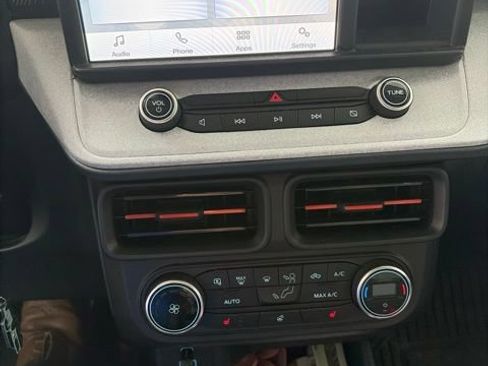 Used 2022 Ford Maverick XLT w/ XLT Luxury Package FWD image 2