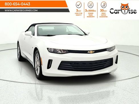 Used 2018 Chevrolet Camaro LT RWD image 1