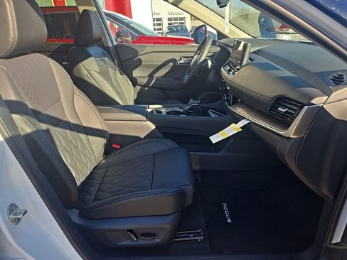 New 2026 Nissan Rogue Platinum w/ Platinum Premium Package image 27