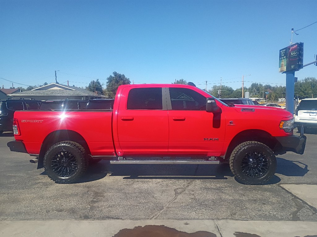 Used 2024 RAM 2500 Big Horn w/ Sport Appearance Package AWD/4WD image 5