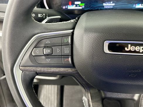 Used 2023 Jeep Grand Cherokee 4WD 4xe image 21