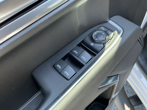 New 2026 GMC Sierra 1500 Elevation w/ Elevation Select Package AWD/4WD image 14