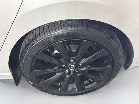 Used 2024 MAZDA MAZDA3 s FWD image 11