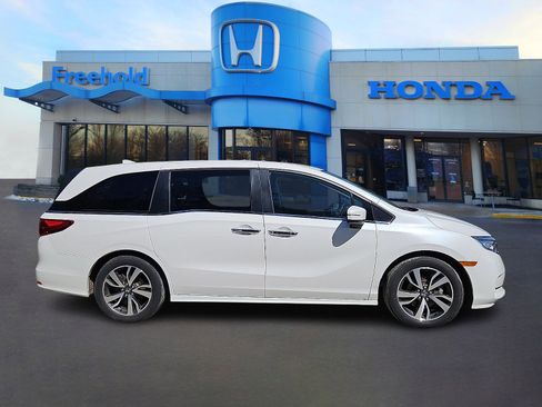Used 2023 Honda Odyssey Touring image 7