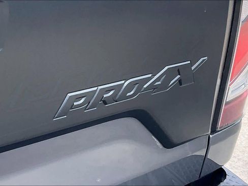 Used 2023 Nissan Titan PRO-4X w/ Pro-4x Convenience Package AWD/4WD image 10