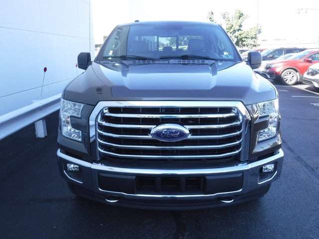 Used 2017 Ford F150 XLT w/ Equipment Group 302A Luxury AWD/4WD image 12