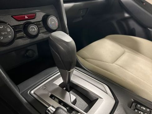 Used 2019 Subaru Impreza 2.0i Premium image 18