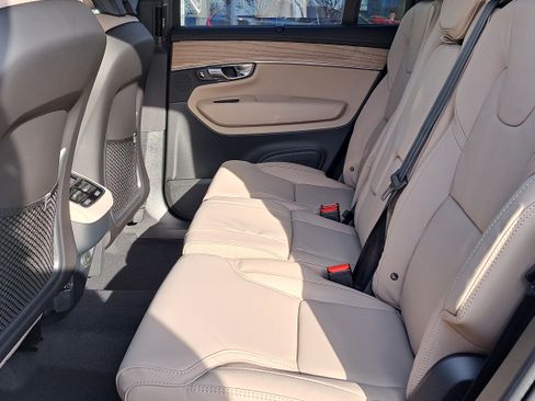 New 2026 Volvo XC90 B6 Ultra image 7