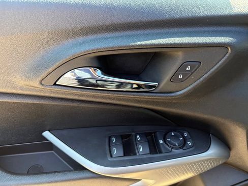 Used 2024 Chevrolet Trax RS w/ Driver Confidence Package FWD image 14