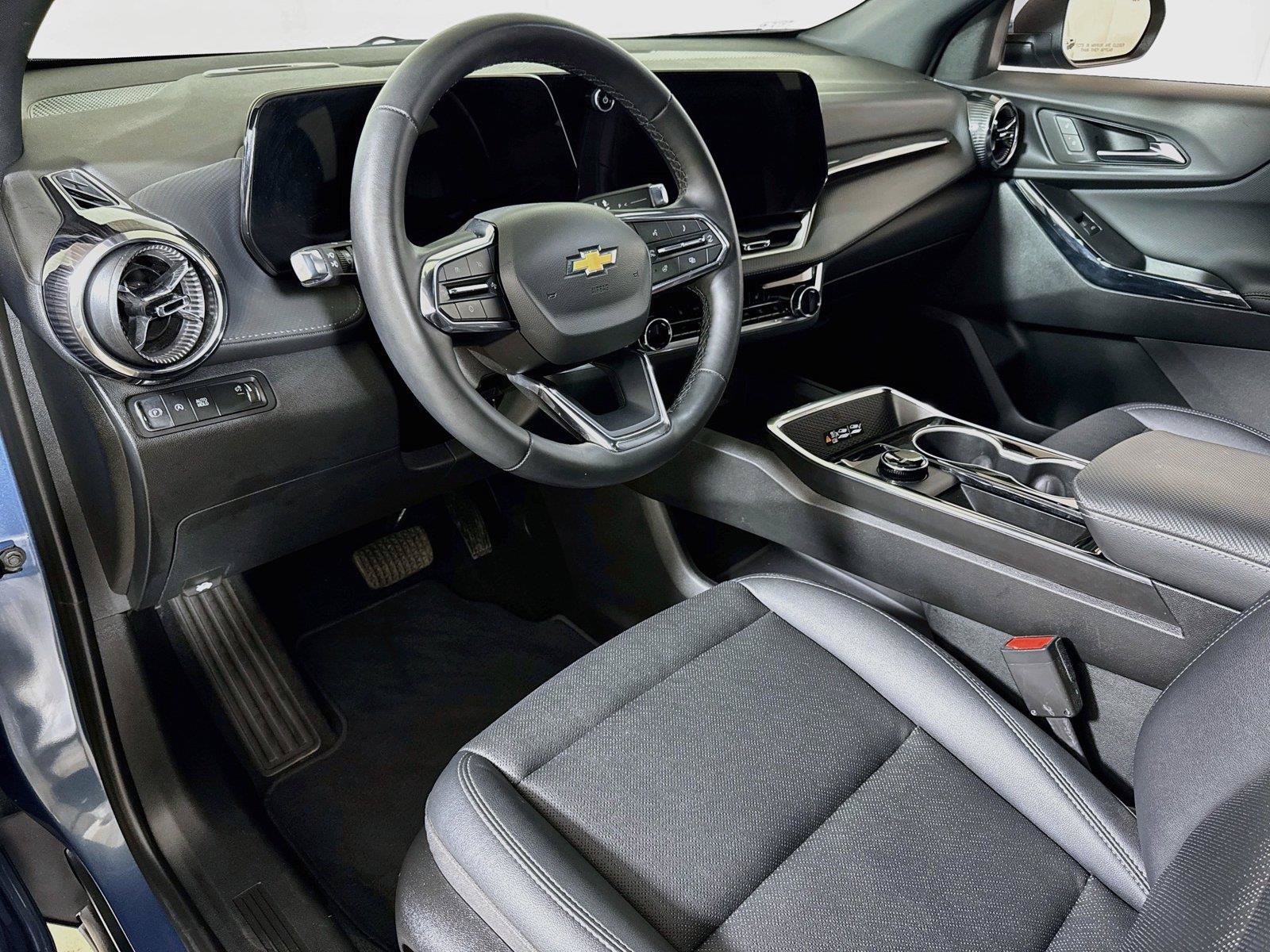Certified 2026 Chevrolet Equinox LT w/ Convenience Package II FWD image 7