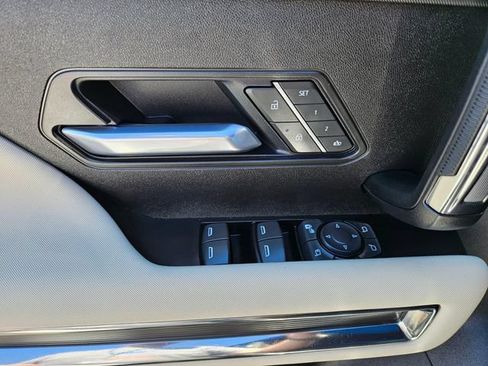 Used 2026 GMC Hummer EV SUV w/ LPO, Dark Essentials Package AWD/4WD image 28