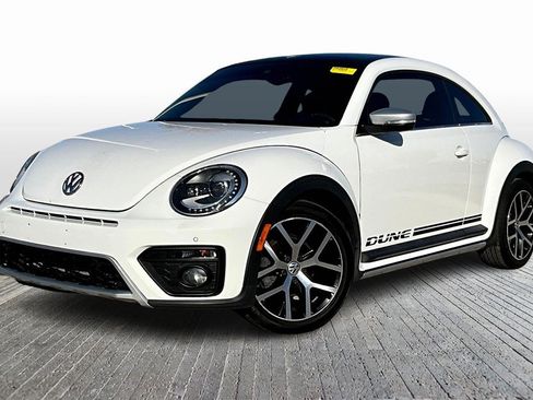 Used 2016 Volkswagen Beetle 1.8T Dune w/ Dune Technology Package image 3