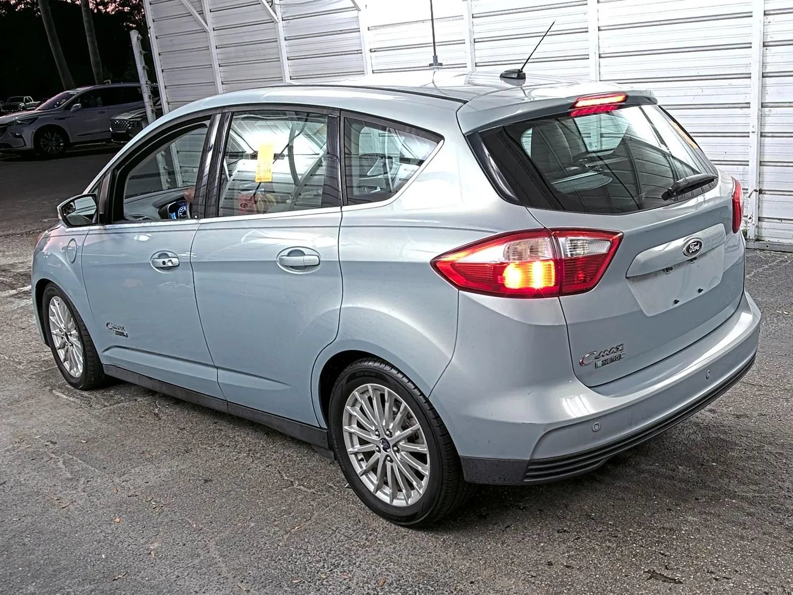 Used 2014 Ford C-MAX Energi SEL FWD image 2