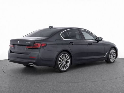 Used 2023 BMW 530i w/ Premium Package RWD image 3