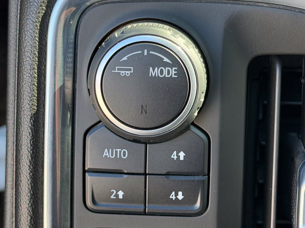 Used 2022 Chevrolet Silverado 1500 LT AWD/4WD image 15