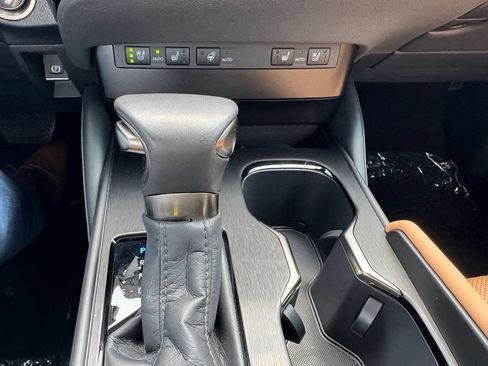 Used 2025 Lexus ES 300h F Sport FWD image 23