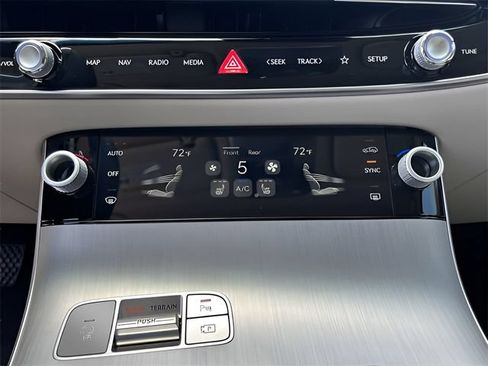 New 2026 Genesis GV70 2.5T Select AWD/4WD image 26