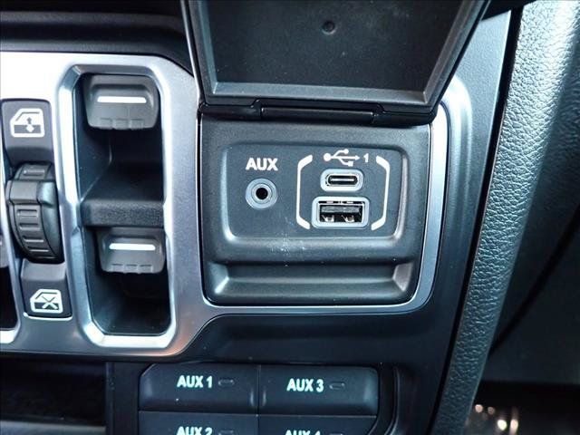 Used 2020 Jeep Wrangler Unlimited Sport S AWD/4WD image 19