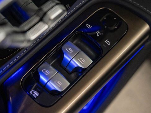 New 2026 Mercedes-Benz SL 63 AMG S e Performance 4MATIC image 22