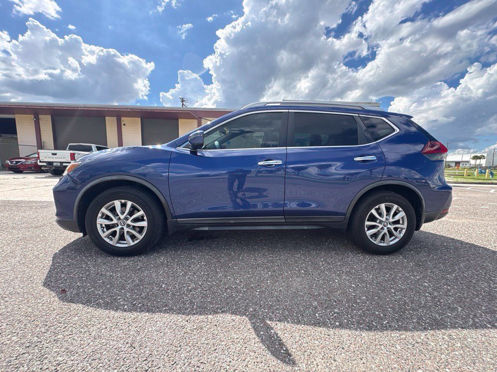 Used 2018 Nissan Rogue SV FWD image 6