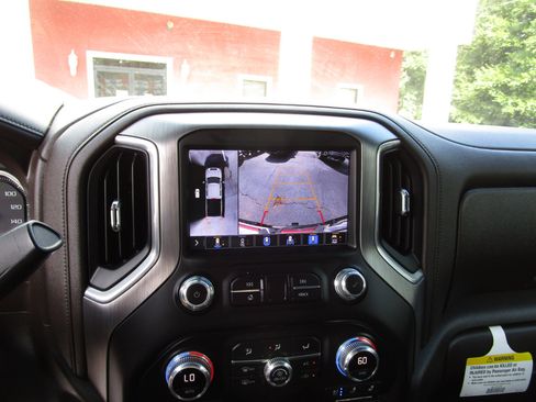 Used 2020 GMC Sierra 2500 Denali w/ Denali Ultimate Package image 17