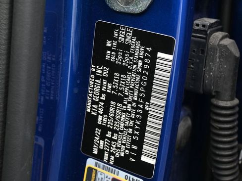 Used 2023 Kia Sportage EX image 18