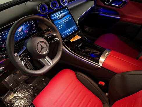 New 2026 Mercedes-Benz GLC 300 image 9