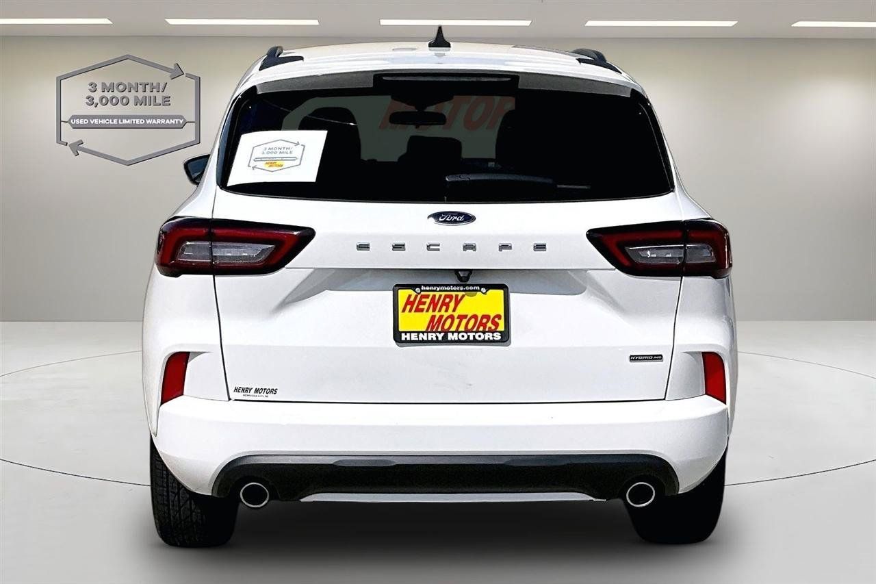 Used 2024 Ford Escape ST-Line Select AWD/4WD image 5
