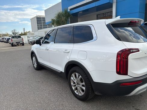 Used 2021 Kia Telluride LX image 9