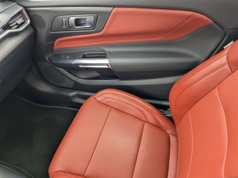 Used 2024 Ford Mustang GT Premium image 16