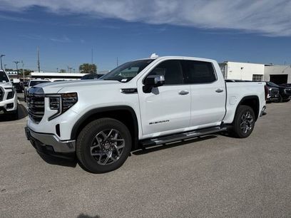 New 2026 GMC Sierra 1500 SLT w/ SLT Premium Package