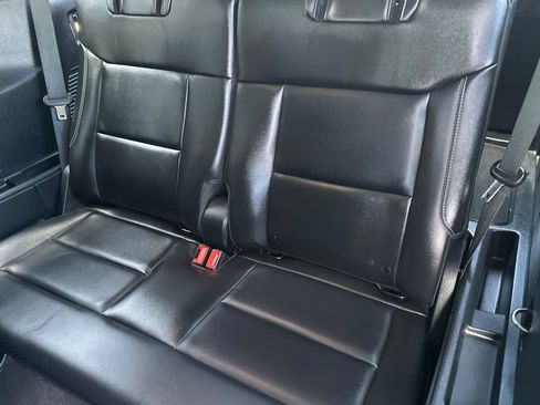 Used 2023 Ford Explorer XLT w/ Equipment Group 202A image 15