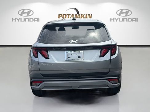 Used 2025 Hyundai Tucson SE FWD image 6