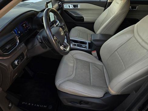 Used 2021 Ford Explorer Platinum w/ Equipment Group 601A AWD/4WD image 26
