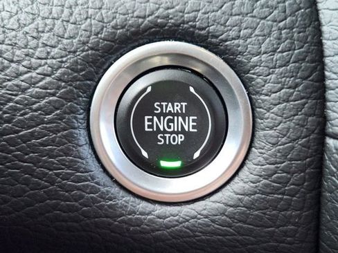 Used 2022 GMC Yukon Denali RWD image 19