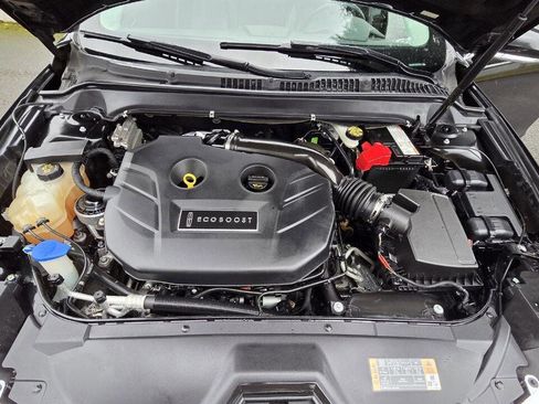 Used 2014 Lincoln MKZ image 10