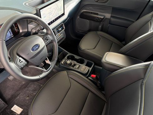 Used 2026 Ford Maverick Lobo AWD/4WD image 10