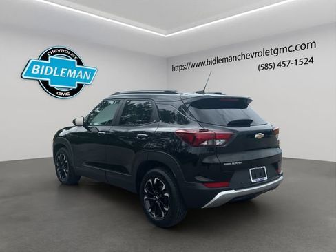 Used 2021 Chevrolet TrailBlazer LT w/ Convenience Package FWD image 5