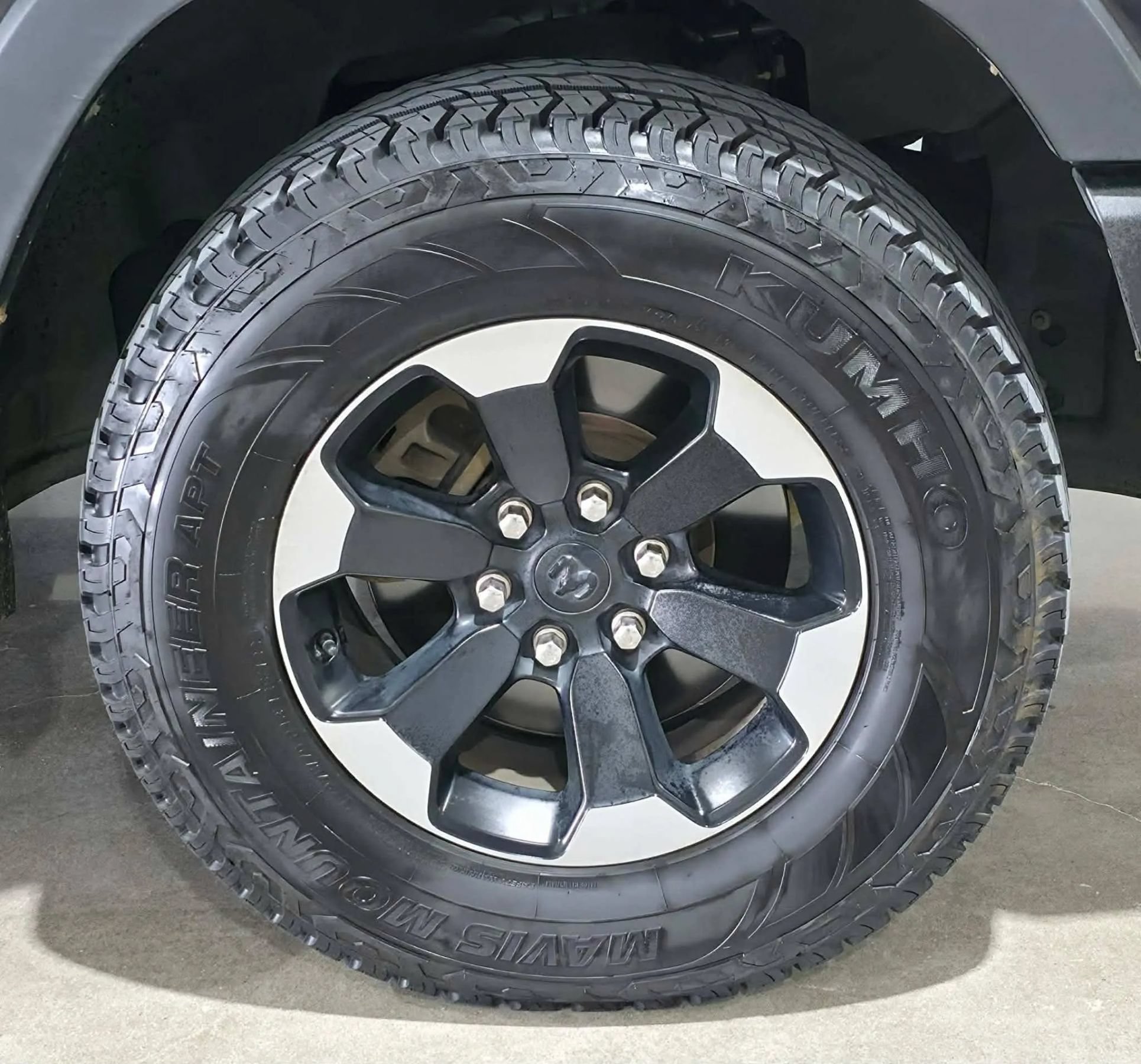 Used 2019 RAM 1500 Rebel w/ Rebel Level 2 Equipment Group AWD/4WD image 38