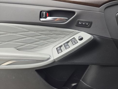 Used 2022 Toyota Avalon Limited w/ Advanced Safety Package image 25