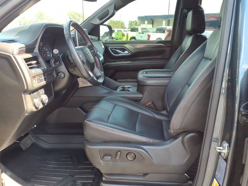 Used 2021 Chevrolet Tahoe RST w/ Luxury Package RWD image 20
