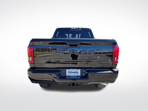 New 2026 RAM 2500 Big Horn AWD/4WD image 4
