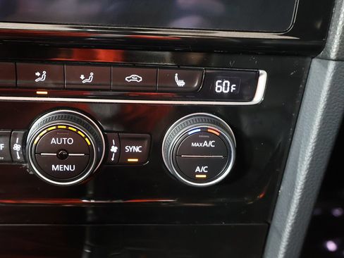 Used 2019 Volkswagen Golf R 4-Door AWD/4WD image 48