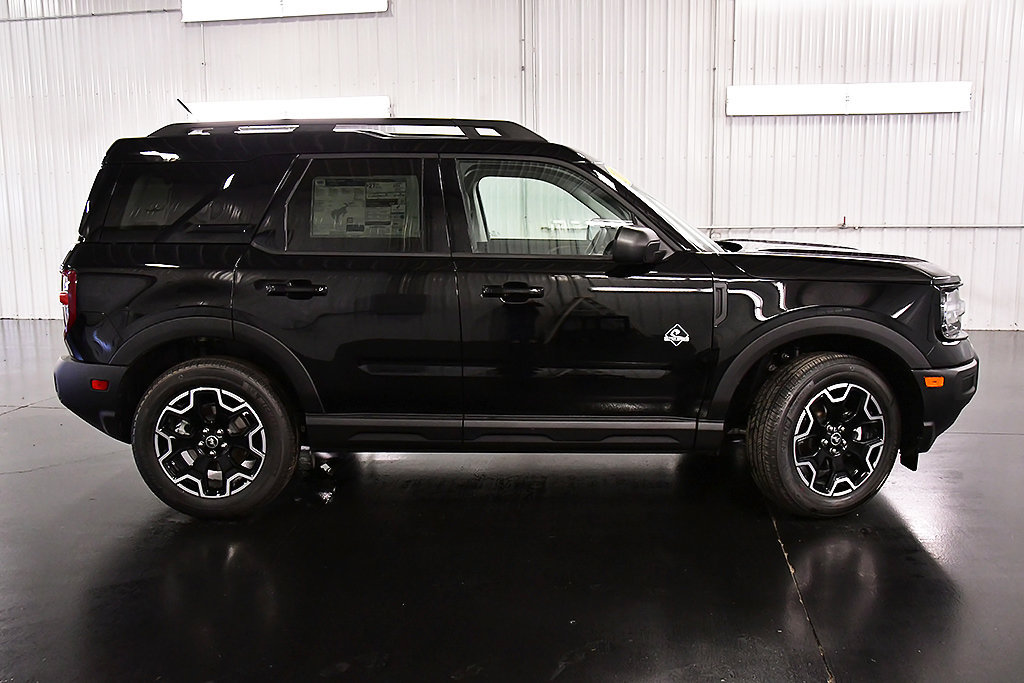 New 2026 Ford Bronco Sport Outer Banks w/ Interior Protection Package AWD/4WD image 8