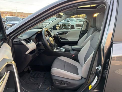 Used 2025 Toyota RAV4 XLE image 10